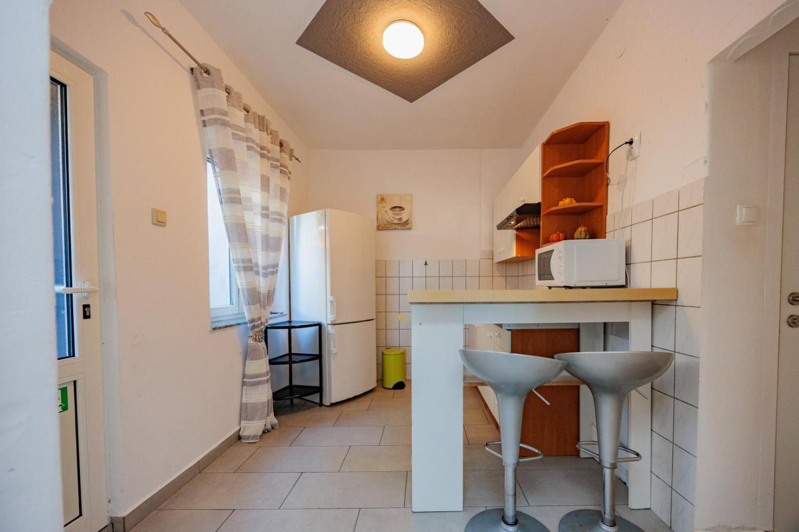 Crowonder Lucky Holiday House With Pool And Patio 30 Meters From The Beach Задар Экстерьер фото