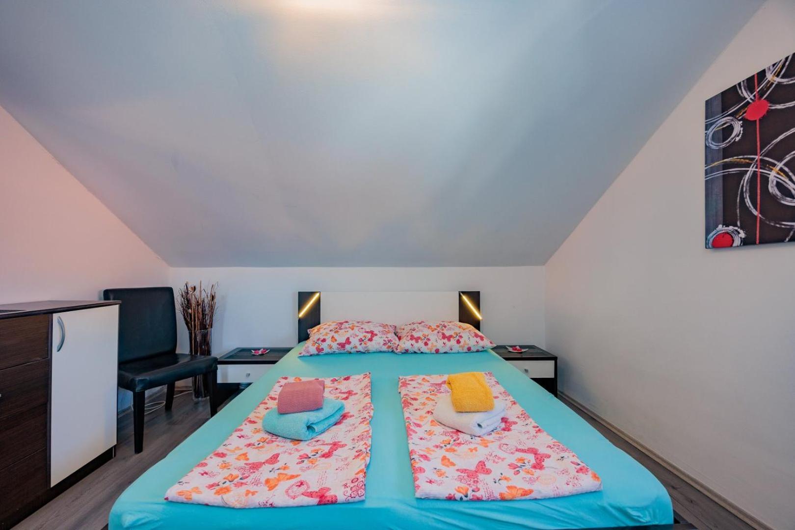 Crowonder Lucky Holiday House With Pool And Patio 30 Meters From The Beach Задар Экстерьер фото